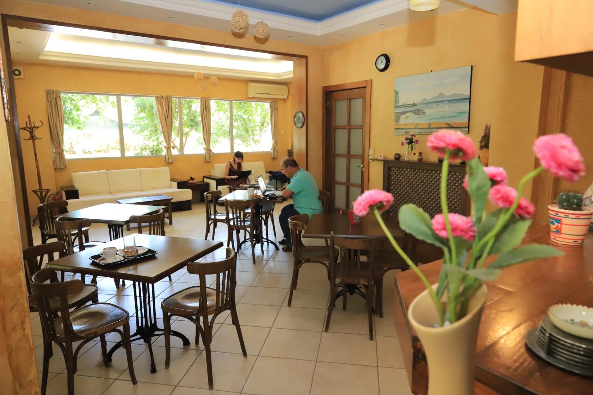 Hotel Ikaros 2*